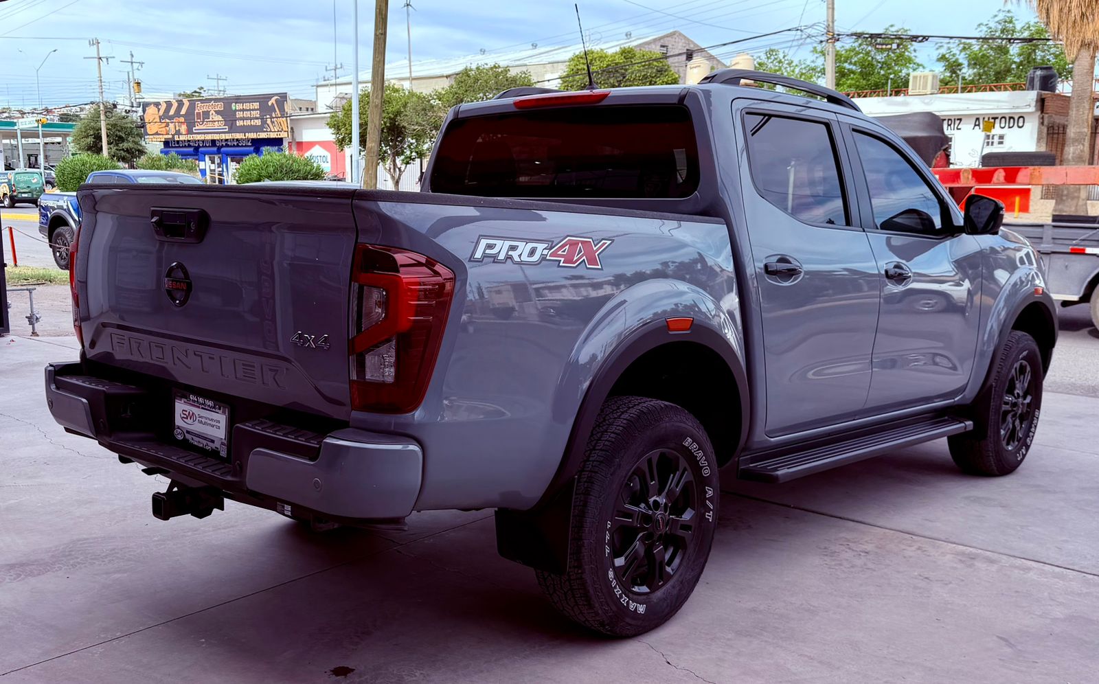 NISSAN FRONTIER PRO-4X 2021 - Image 10